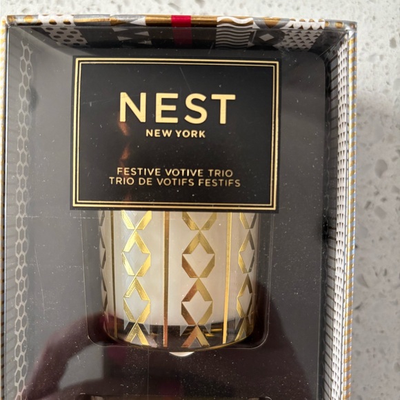 NEST Fragrances Gold and White Candle Trio - Picture 2 of 4